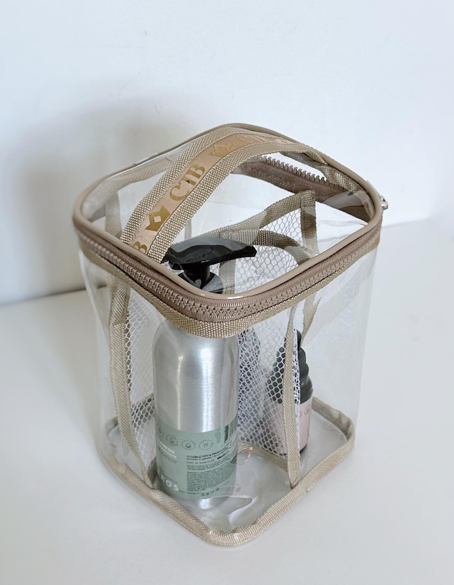 Kit basic +necessaire Consi